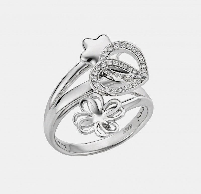 5_Montblanc_Emblem_Pluie_d'Etoile_ring_in_white_gold_with_diamonds_pave