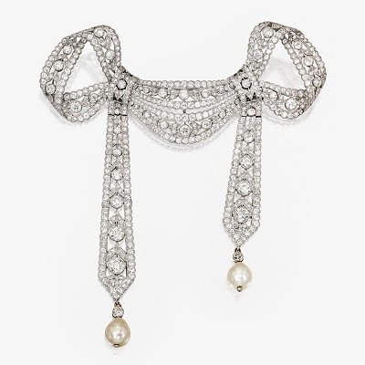 Платиновая брошь с натуральным жемчугом и бриллиантами от Marcus & Co., 1900-1915 гг.