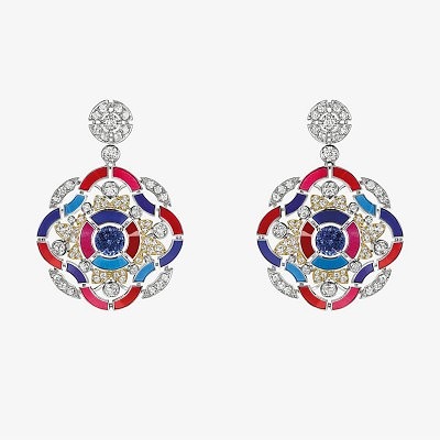 Серьги Chanel с танзанитами, бриллиантами и разноцветной эмалью из коллекции Les Talisman