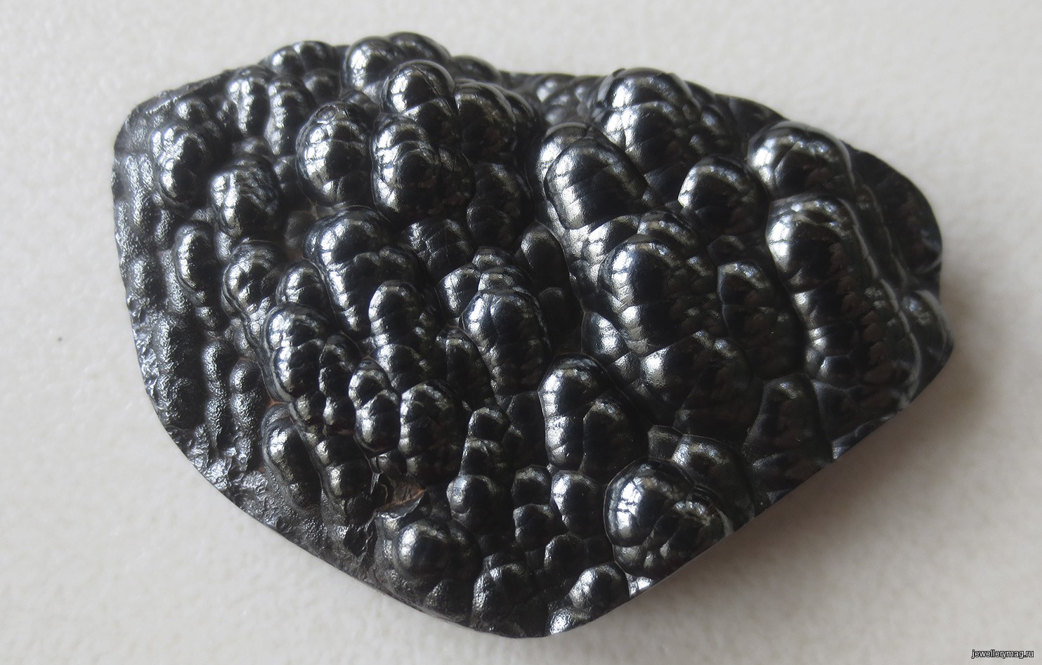 Камень Гематит — фото, магические свойства, кому подходит, каким знакамзодиака — Jewellery Mag